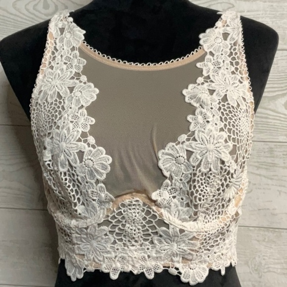 Victoria’s Secret dream angels halter lace bra, 34C